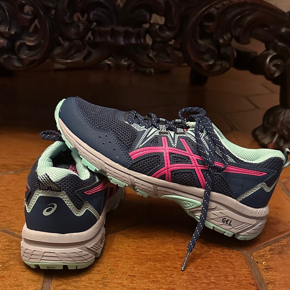 ASICS GEL-Venture 8